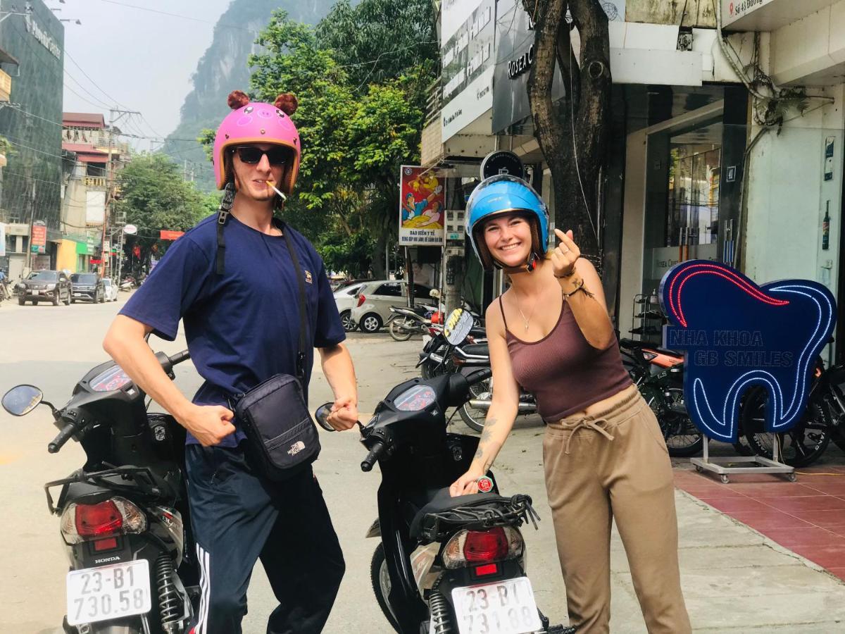Ha Giang Safari Hostel & Motorbikes Exterior photo