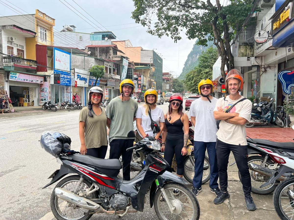 Ha Giang Safari Hostel & Motorbikes Exterior photo